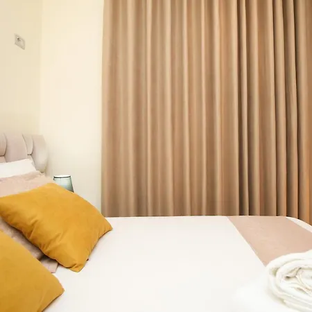 Tafa Deluxe Vlorë